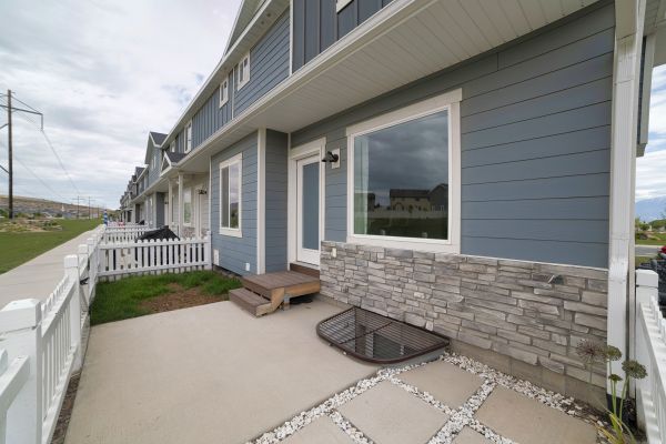 Window Well Cover Placement